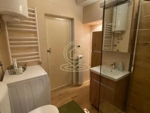 Rent, three bedroom apartment, 75m², Vračar Hram, Vračar Sve Podlokacije - image 5