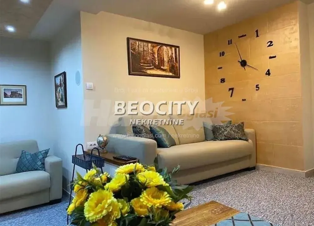 Rent, two bedroom apartment, 50m², Knez Mihajlova Centar, Centar Sve Podlokacije