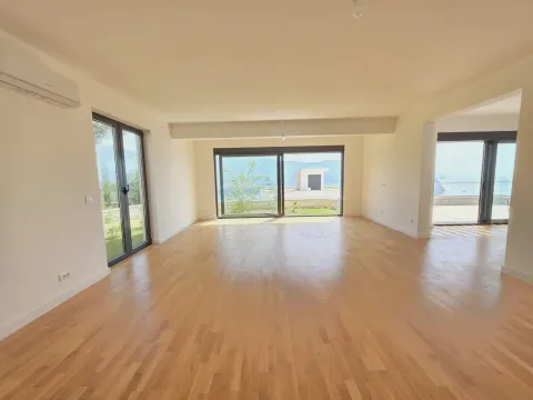 Prodaja, kuća, 184m², Budva, Crna Gora - image 23