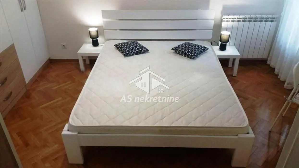 Rent, two bedroom apartment, 55m², Retenzija, Beograd