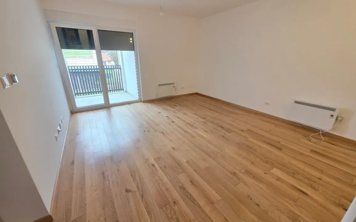 Prodaja, dvosoban stan, 59m², Centar, Kolašin