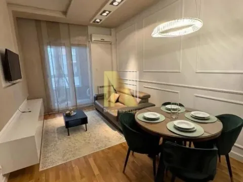 Stan in Bulevar Oslobodjenja