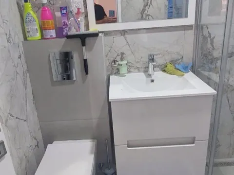 Izdavanje, dvosoban stan, 78m², Blok 5, Podgorica - image 10