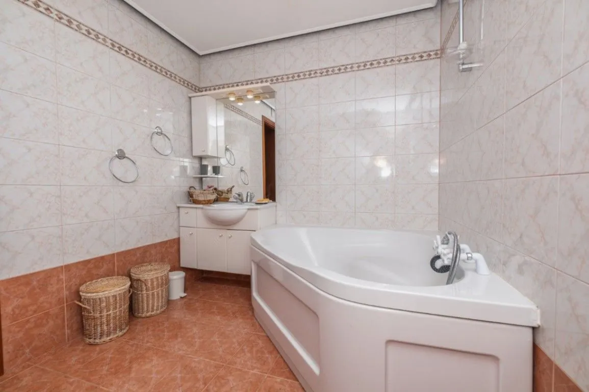 Rent, apartment, 200m², Gorica C, Podgorica