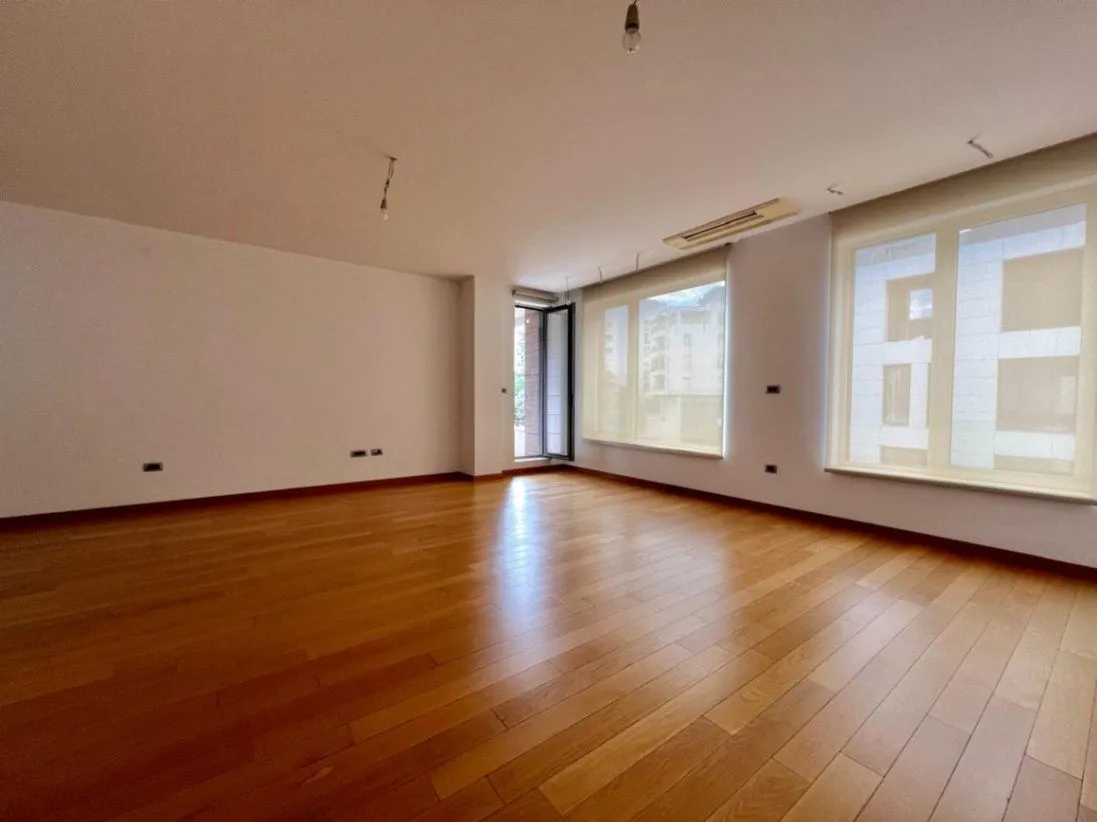Rent, apartment, 119m², Centar, Podgorica