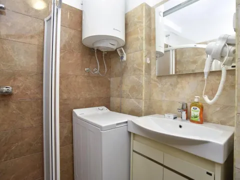 Prodaja, jednosoban stan, 44m², Budva, Crna Gora - image 13