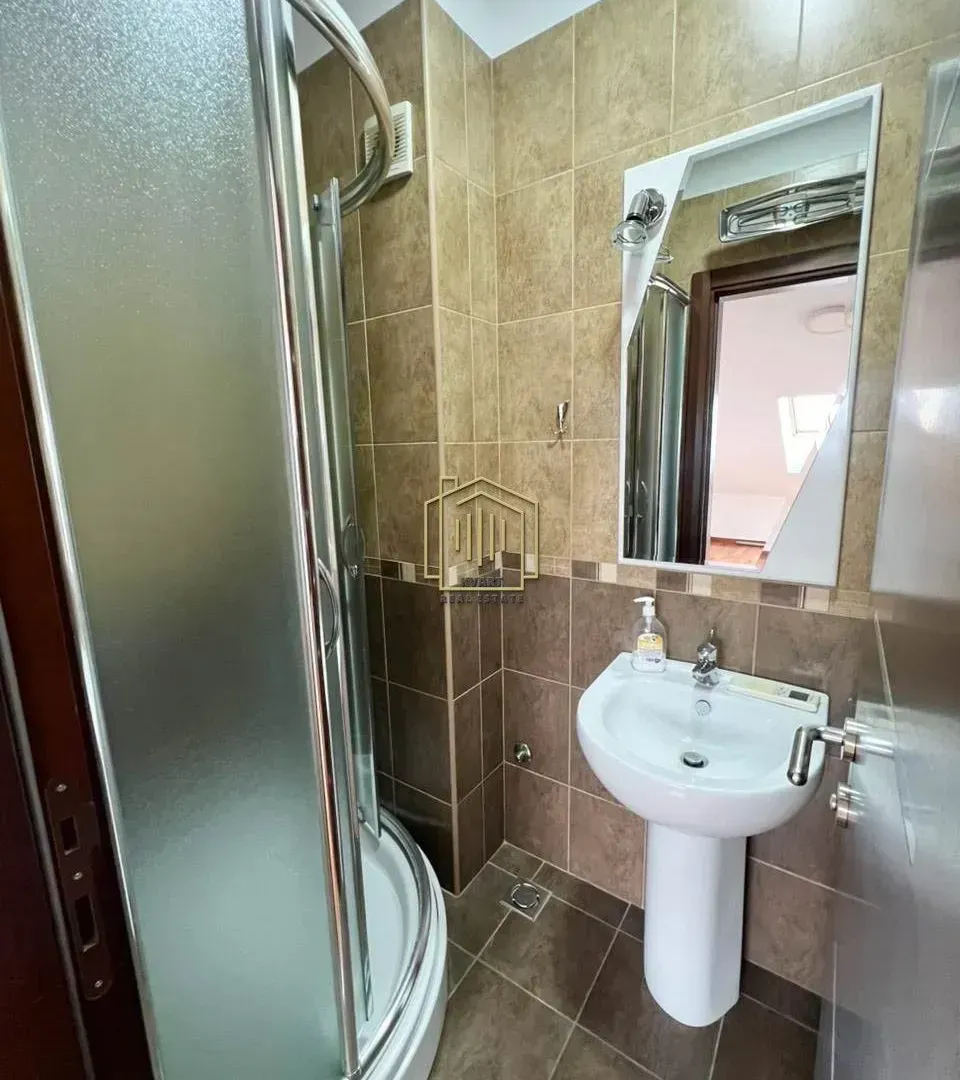 Prodaja, četvorosoban stan, 220m², Preko Morače, Podgorica