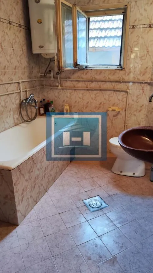 Sale, house, 240m², Batočina, Srbija