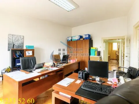 Prodaja, četvorosoban stan, 120m², Stari Grad, Beograd - image 6