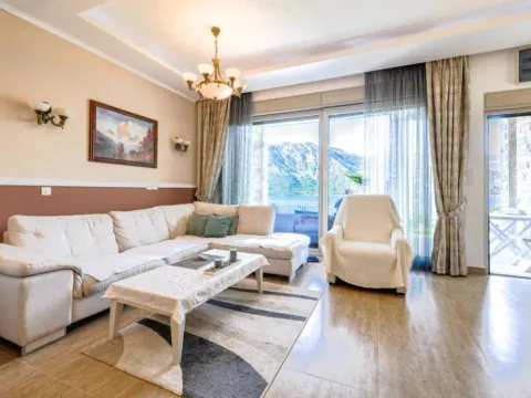 Prodaja, dvosoban stan, 68m², Kostanjica, Kotor - image 8