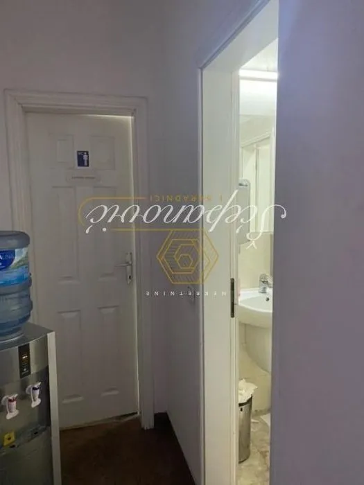 Rent, office space, 353m², Bulevar Oslobodjenja, Novi Sad Sve Podlokacije