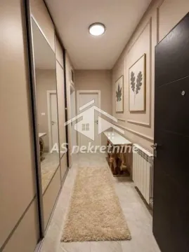 Izdavanje, četvorosoban stan, 95m², Savski Venac, Beograd - image 17