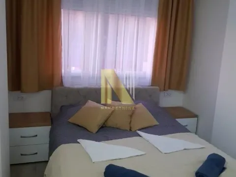 Izdavanje, trosoban stan, 80m², Stari grad, Novi Sad - image 12