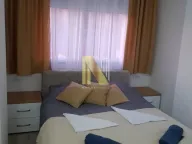 Izdavanje, trosoban stan, 80m², Stari grad, Novi Sad - image 12