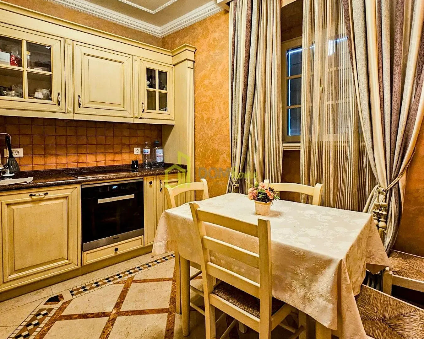 Prodaja, kuća, 206m², Perast, Kotor