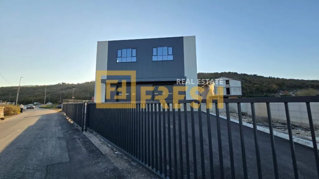 Sale, office space, 2500m², Mareza, Podgorica