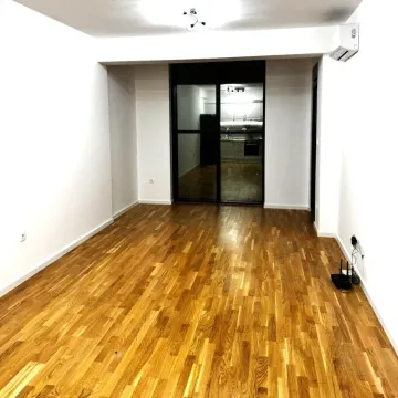 Izdavanje, dvosoban stan, 66m², Stari Aerodrom, Podgorica - image 3