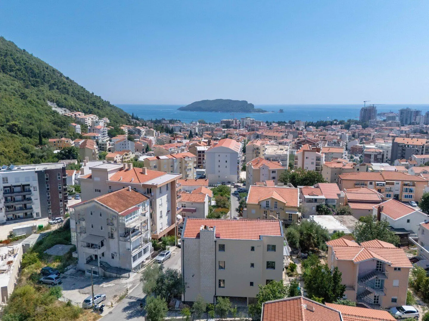 Sale, one bedroom apartment, 43m², Lazi, Budva