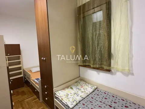 Izdavanje, dvosoban stan, 56m², Tuški Put, Podgorica - image 4