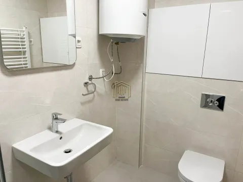 Izdavanje, jednosoban stan, 50m², City Kvart, Podgorica - image 9