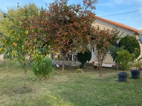 Izdavanje, kuća, 90m², Spuž, Danilovgrad - image 10