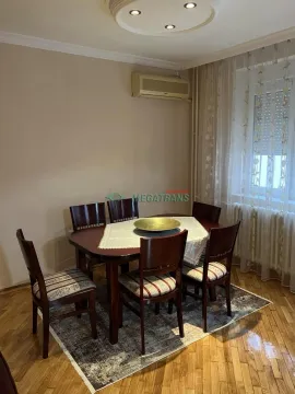 Izdavanje, trosoban stan, 78m², Bulevar Oslobodjenja, Novi Sad Sve Podlokacije - image 3