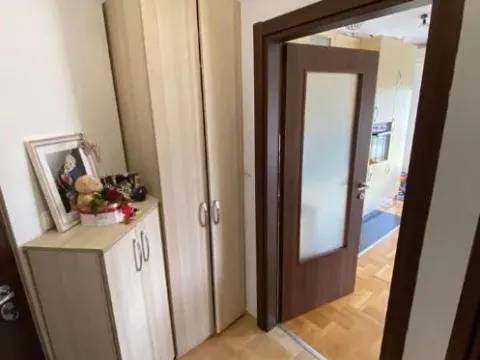 Sale, one bedroom apartment, 40m², Stari Aerodrom, Podgorica - image 10