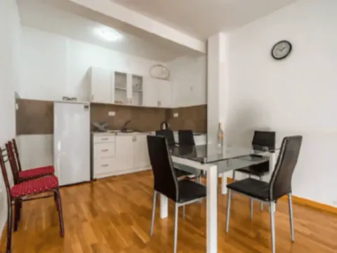 Rent, apartment, 95m², Rafailovići, Budva - image 3