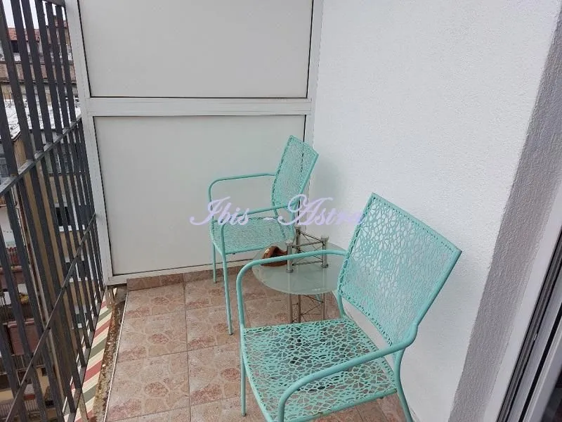Rent, three bedroom apartment, 75m², Vračar Sve Podlokacije, Beograd