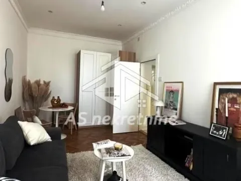 Izdavanje, stan, 40m², Stari Grad, Beograd - image 2
