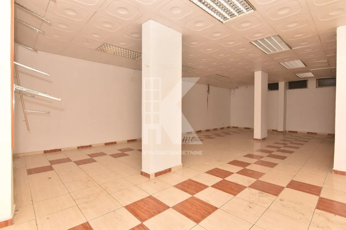 Rent, office space, 240m², Gintaš, Podgorica