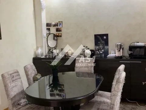 Izdavanje, četvorosoban stan, 102m², Bulevar patrijarha Pavla, Novi Sad Sve Podlokacije - image 2