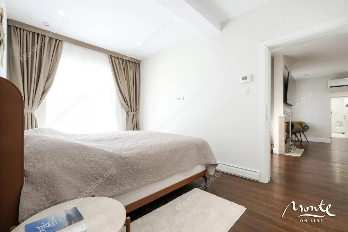 Prodaja, trosoban stan, 166m², Đenovići, Herceg Novi