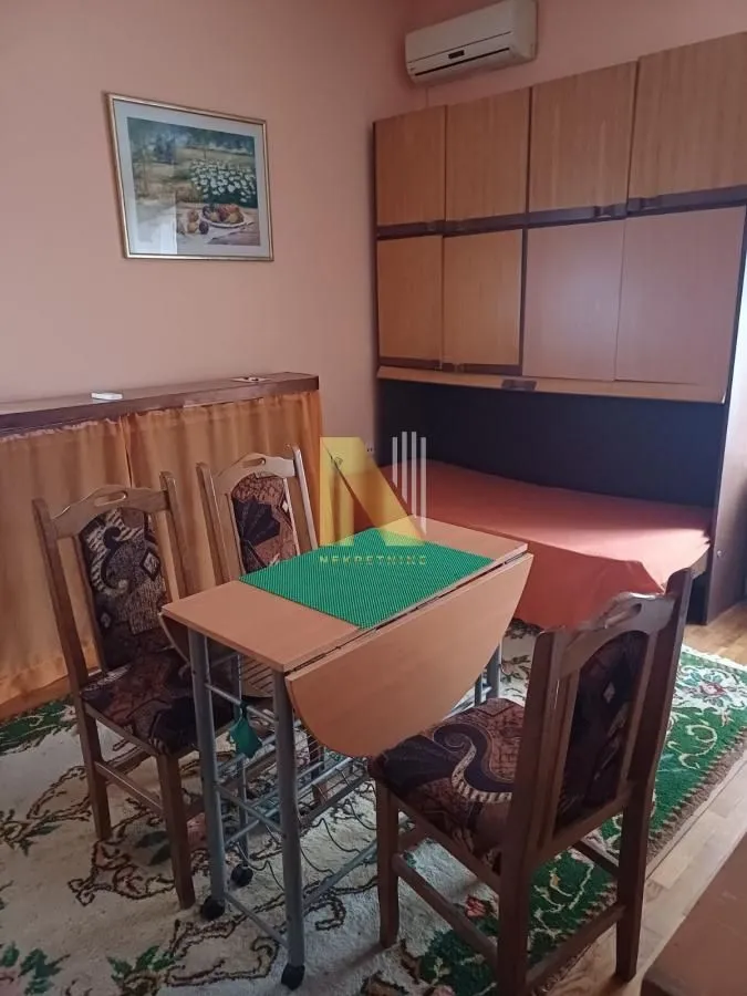 Prodaja, garsonjera, 21m², Salajka, Novi Sad Sve Podlokacije