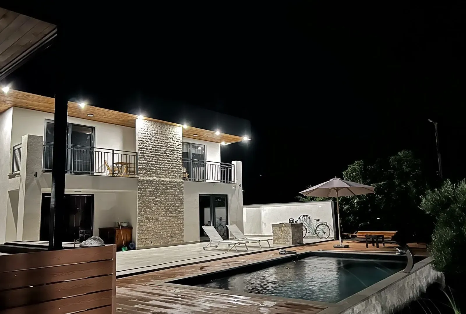 Sale, house, 180m², Radanovići, Kotor