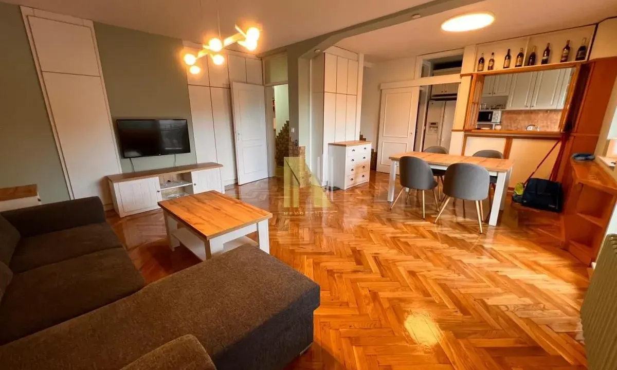 Izdavanje, četvorosoban stan, 101m², Liman 2, Novi Sad Sve Podlokacije