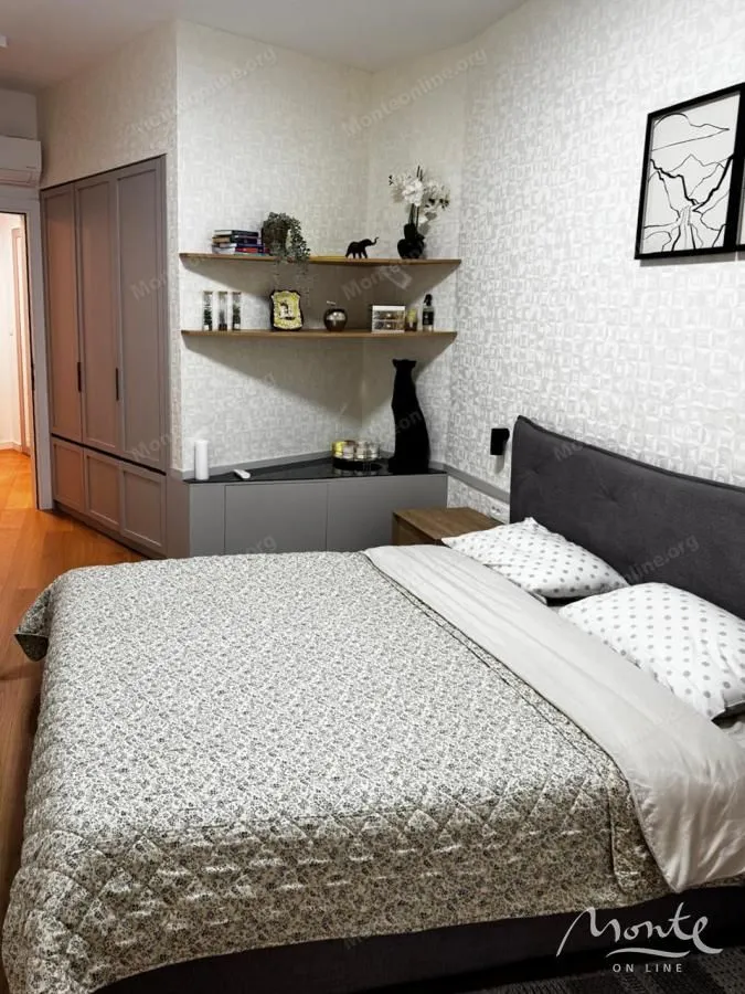 Sale, one bedroom apartment, 54m², Bečići, Budva