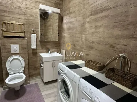 Izdavanje, dvosoban stan, 68m², Blok 9, Podgorica - image 10