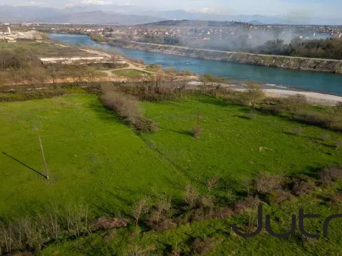 Prodaja, plac, 2349m², Podgorica, Crna Gora - image 1