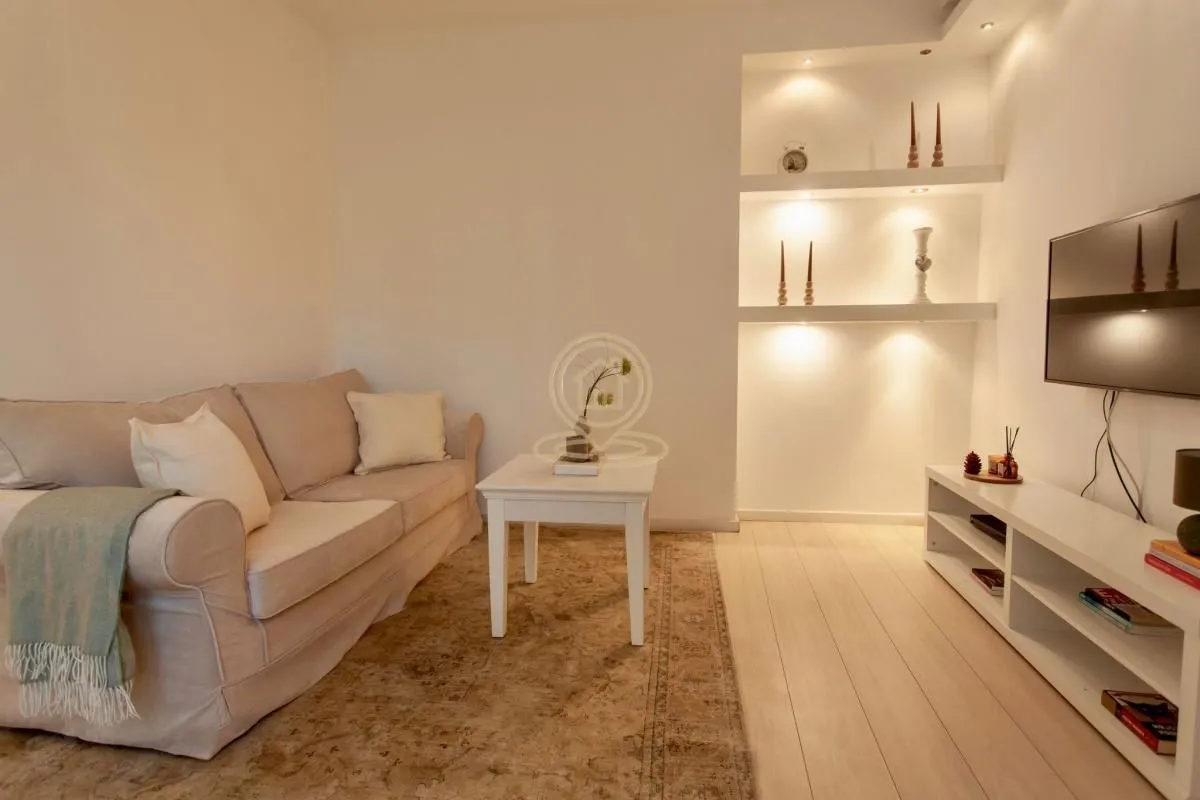 Rent, two bedroom apartment, 53m², Stari Grad, Beograd