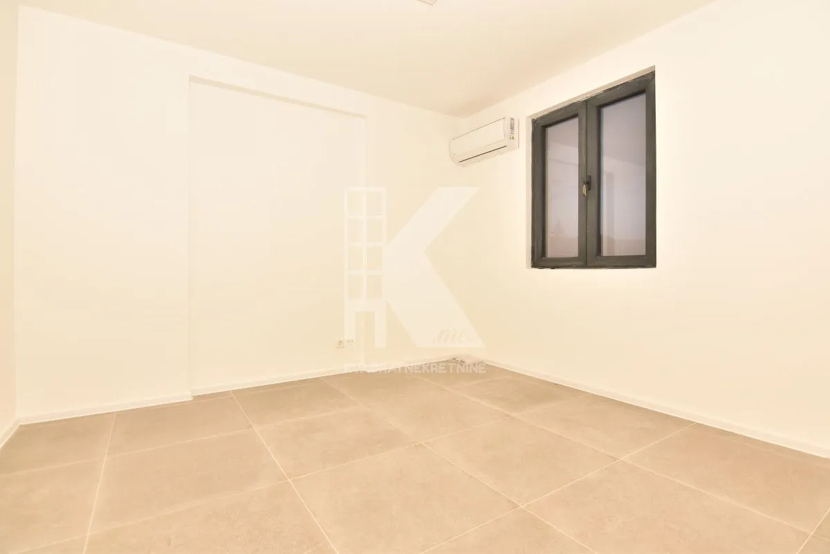 Rent, office space, 120m², Centar, Podgorica