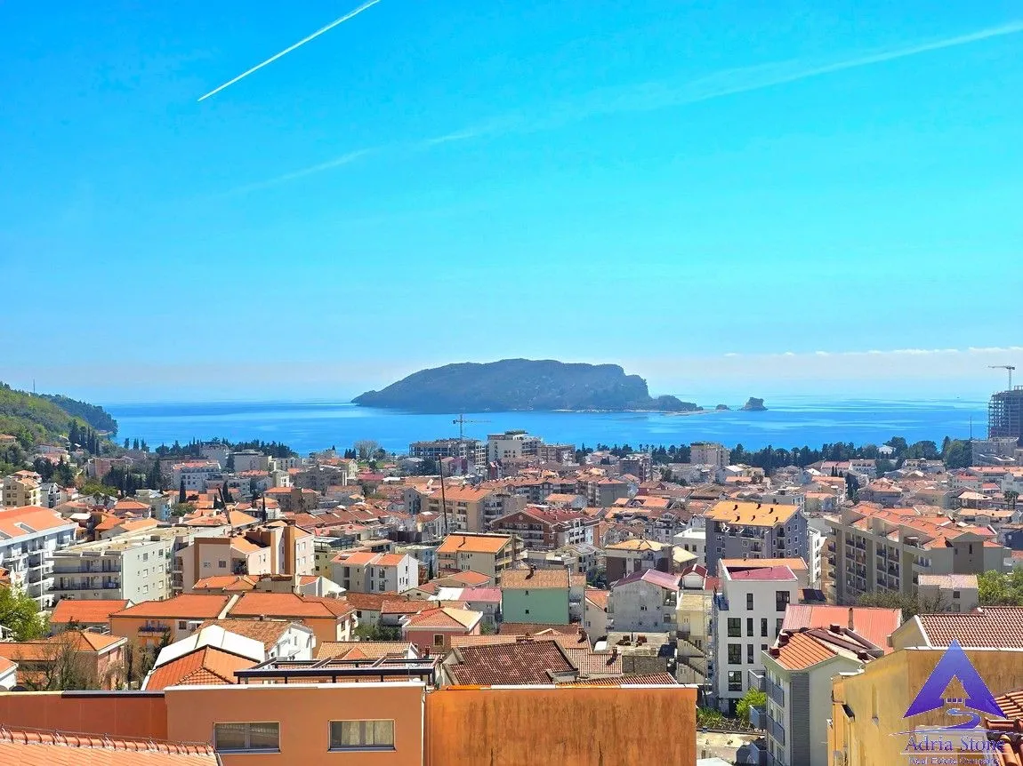 Prodaja, dvosoban stan, 63m², Lazi, Budva