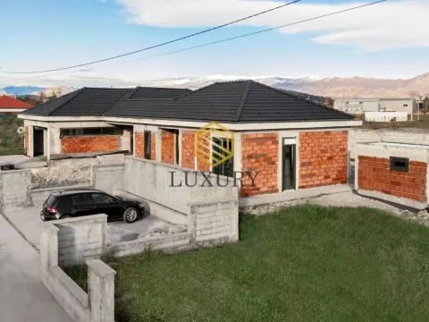 Sale, house, 259m², Donji Kokoti, Podgorica - image 4