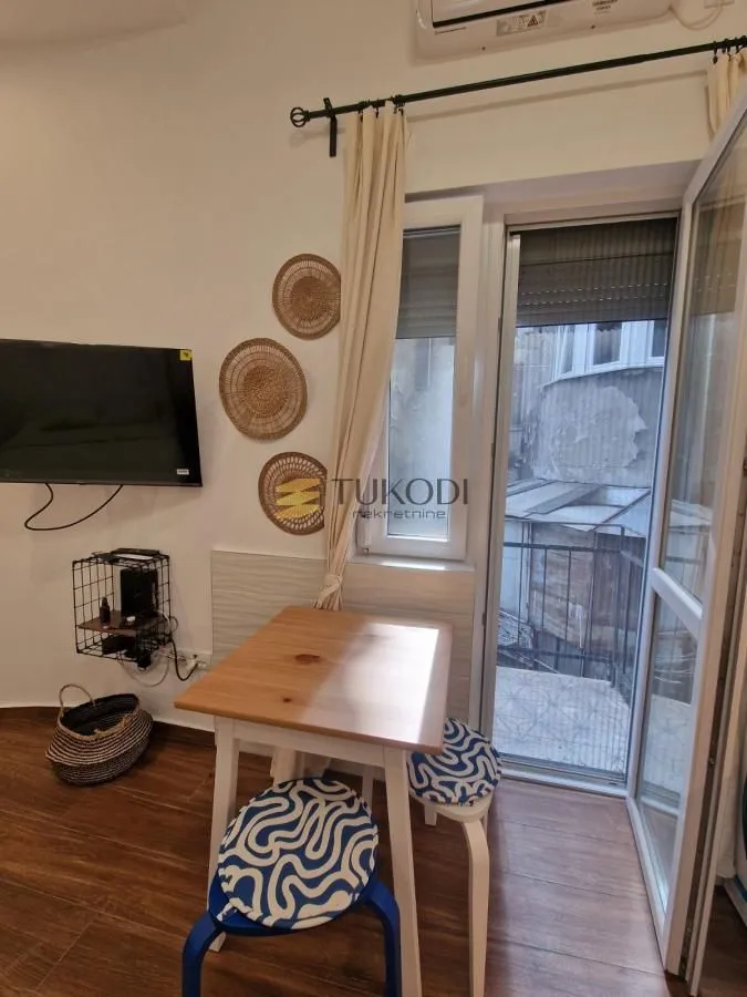 Rent, studio apartment, 25m², Stari Grad, Beograd
