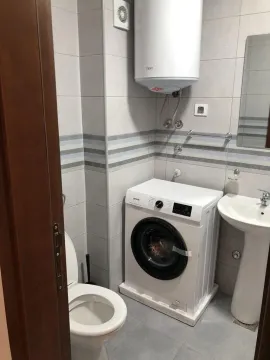 Izdavanje, jednosoban stan, 50m², Tuški Put, Podgorica - image 3