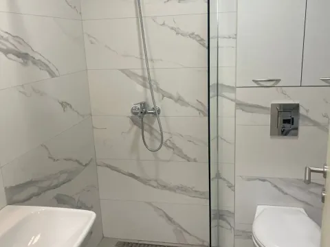 Izdavanje, jednosoban stan, 55m², Zagorič, Podgorica - image 21