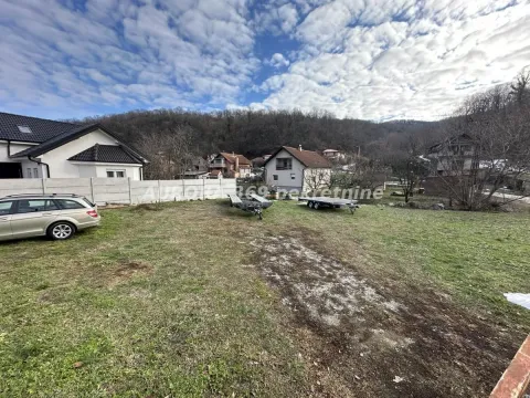 Prodaja, plac, 490m², Ledinci, Petrovaradin - image 2