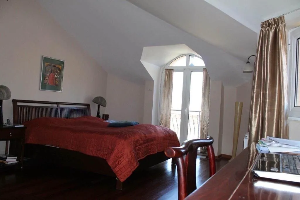 Rent, house, 200m², Donja Gorica, Podgorica