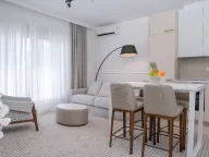 Izdavanje, jednosoban stan, 50m², Centar, Budva - image 1