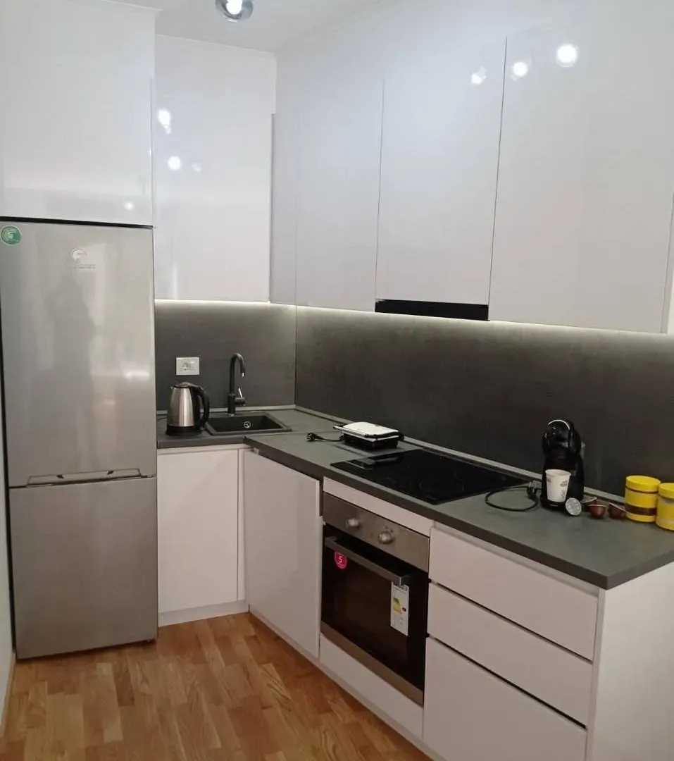 Rent, one bedroom apartment, 45m², Bečići, Budva